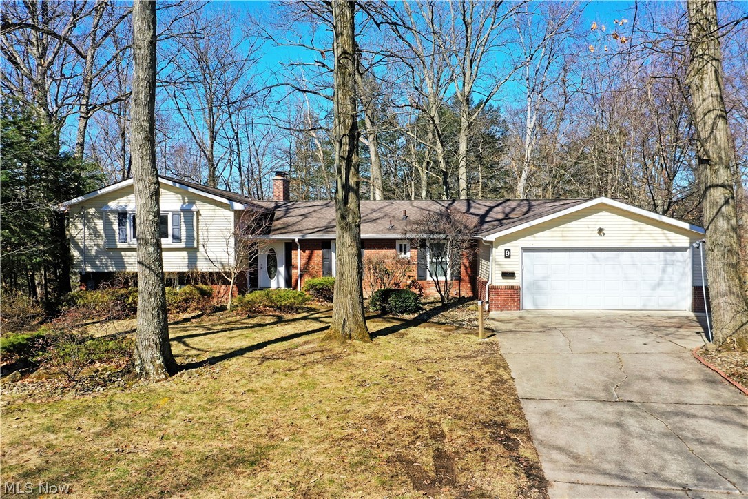 9 Hillside Drive Girard OH 44420