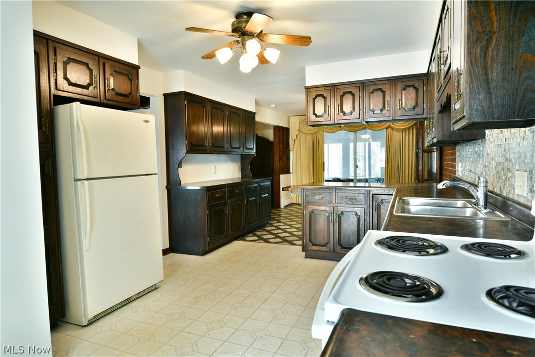 9 Hillside Drive Girard OH 44420
