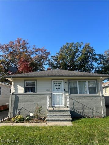 1522 E 172nd Street Cleveland OH 44110