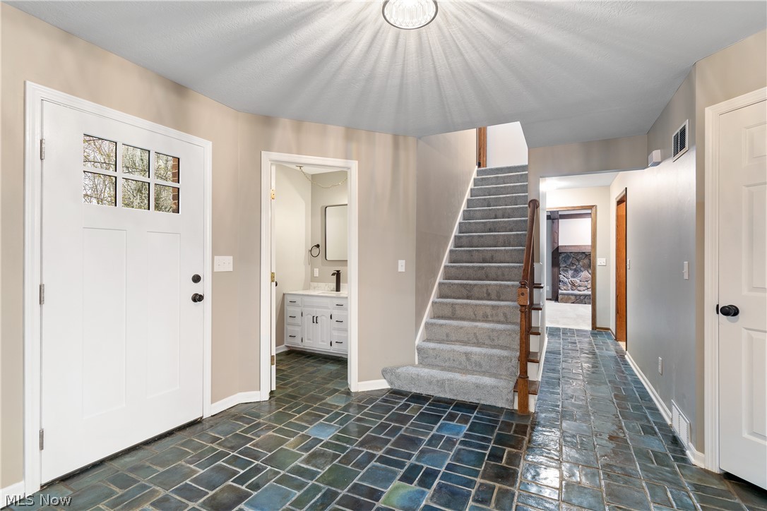 9466 Beryl Street NW Massillon OH 44646
