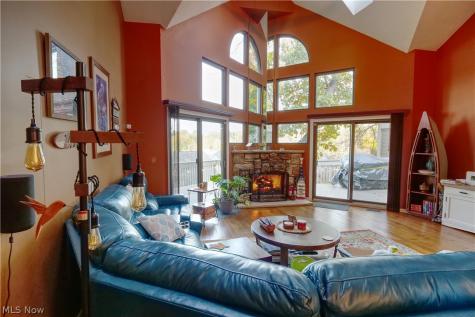 29 Starboard Circle Akron OH 44319