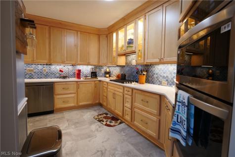 29 Starboard Circle Akron OH 44319