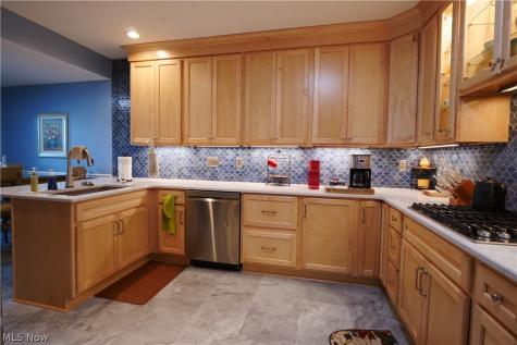 29 Starboard Circle Akron OH 44319