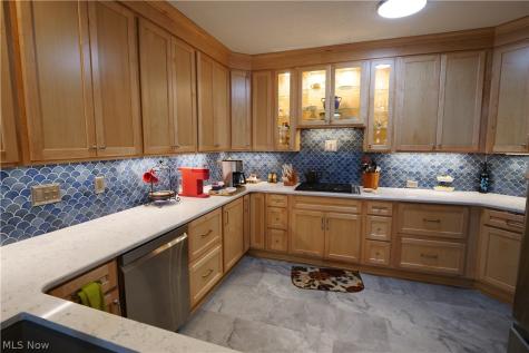 29 Starboard Circle Akron OH 44319
