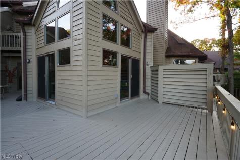 29 Starboard Circle Akron OH 44319