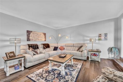 19990 Winding Trail Strongsville OH 44149
