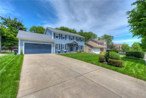 19990 Winding Trail Strongsville OH 44149