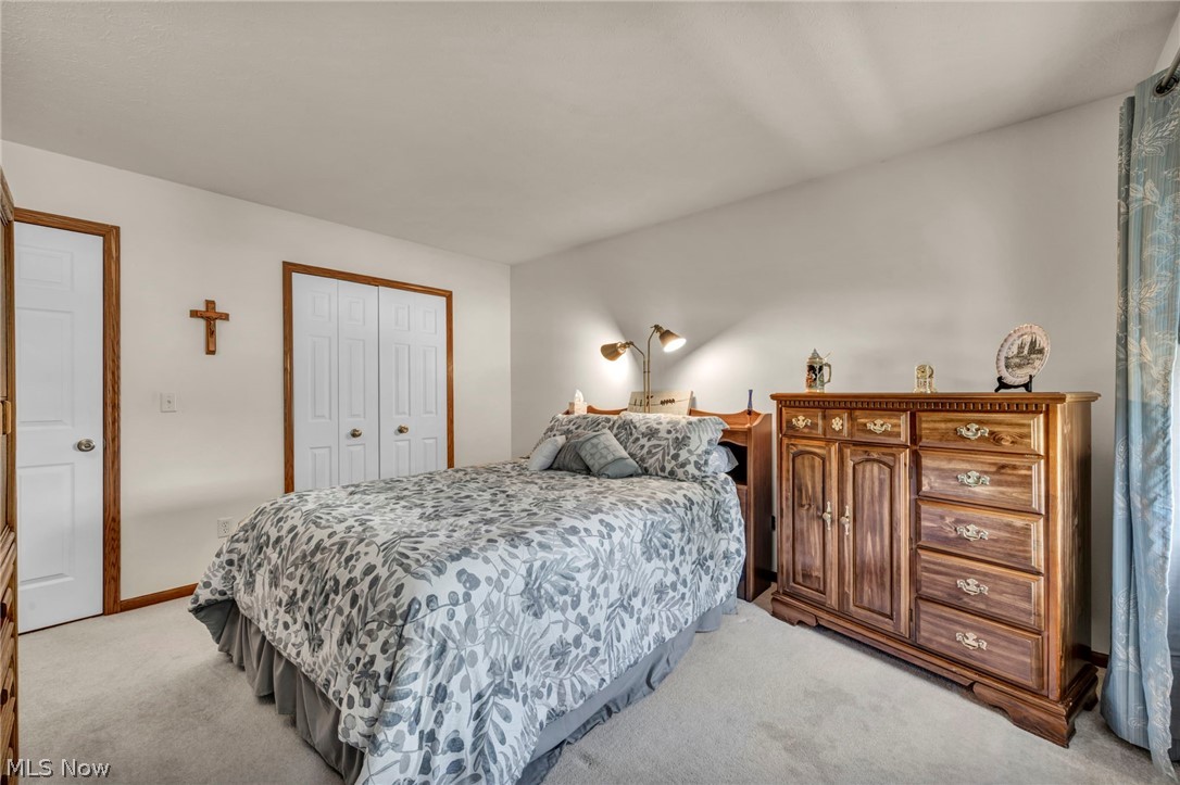 19990 Winding Trail Strongsville OH 44149