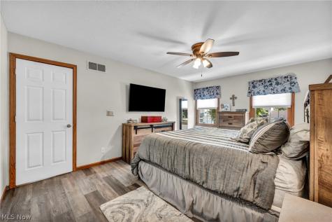 19990 Winding Trail Strongsville OH 44149