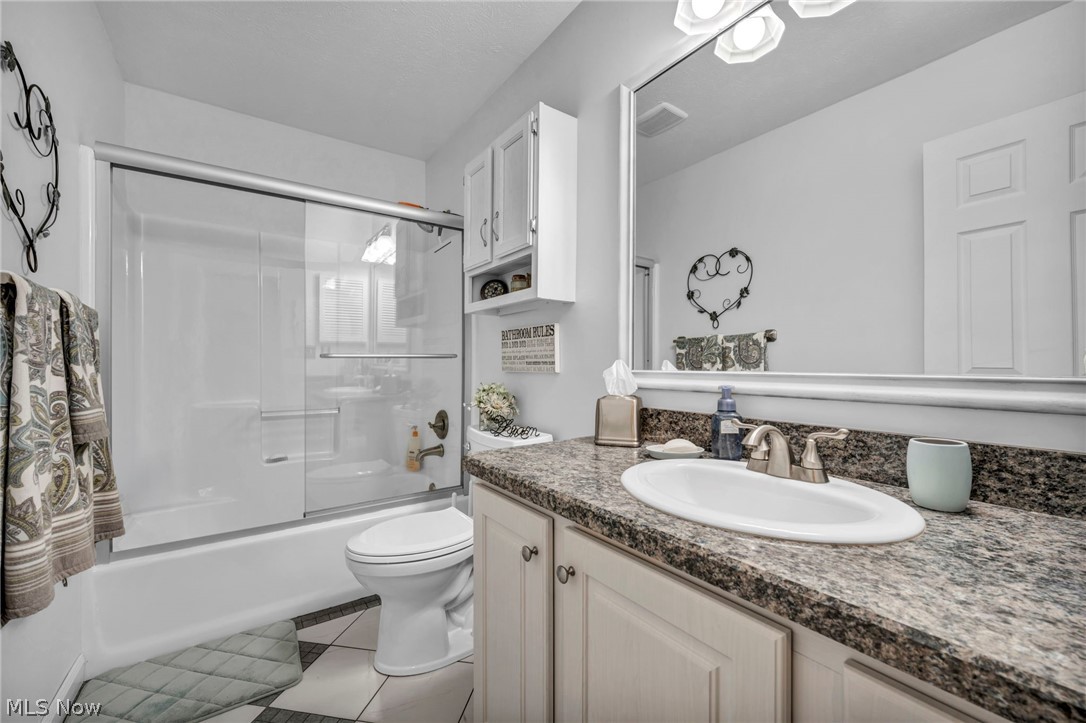 19990 Winding Trail Strongsville OH 44149
