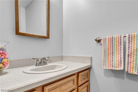19990 Winding Trail Strongsville OH 44149