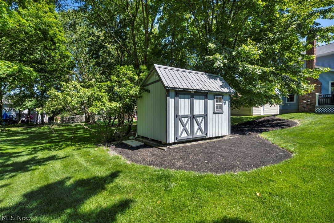 19990 Winding Trail Strongsville OH 44149
