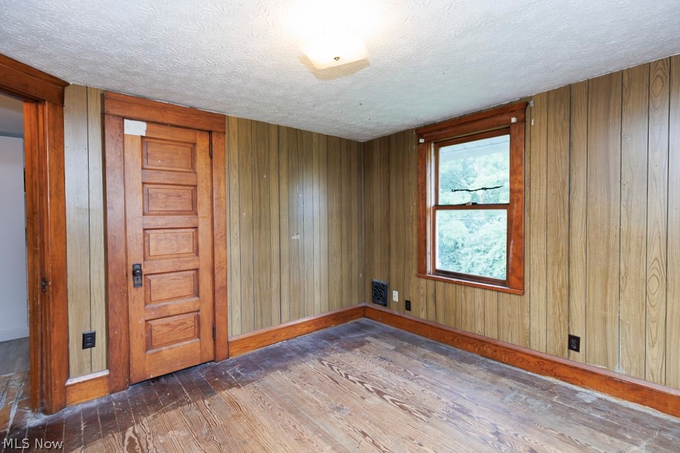 39937 State Route 303 Lagrange OH 44050