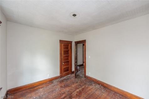 3879 W 21st Street Cleveland OH 44109