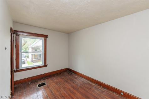 3879 W 21st Street Cleveland OH 44109