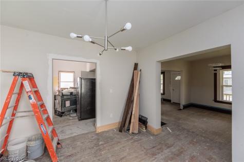3879 W 21st Street Cleveland OH 44109