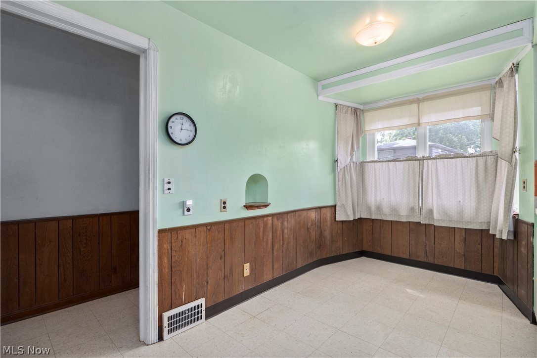6515 Wedgewood Drive North Olmsted OH 44070