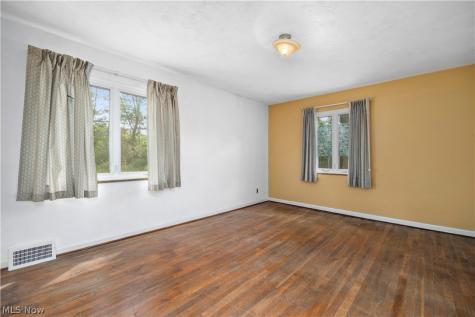 6515 Wedgewood Drive North Olmsted OH 44070