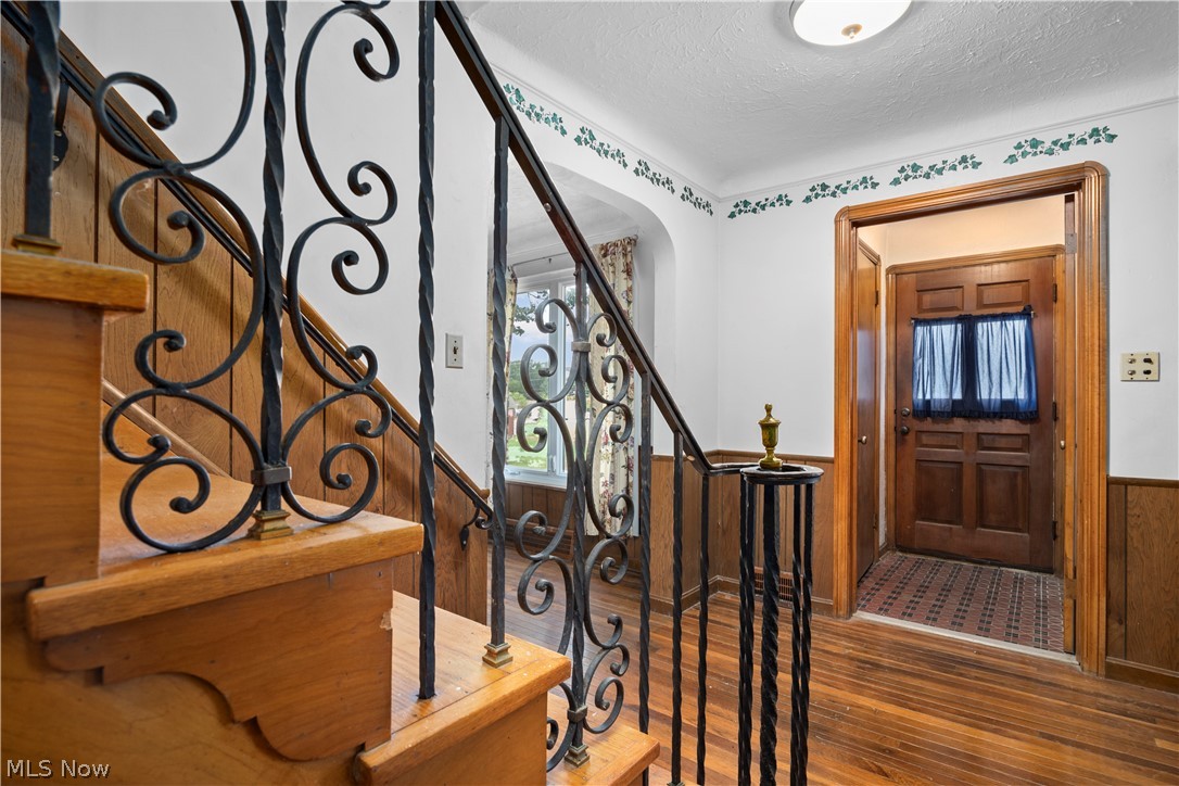 6515 Wedgewood Drive North Olmsted OH 44070
