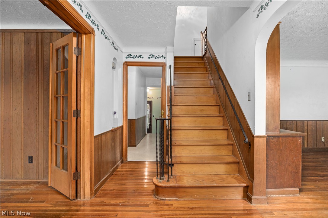 6515 Wedgewood Drive North Olmsted OH 44070