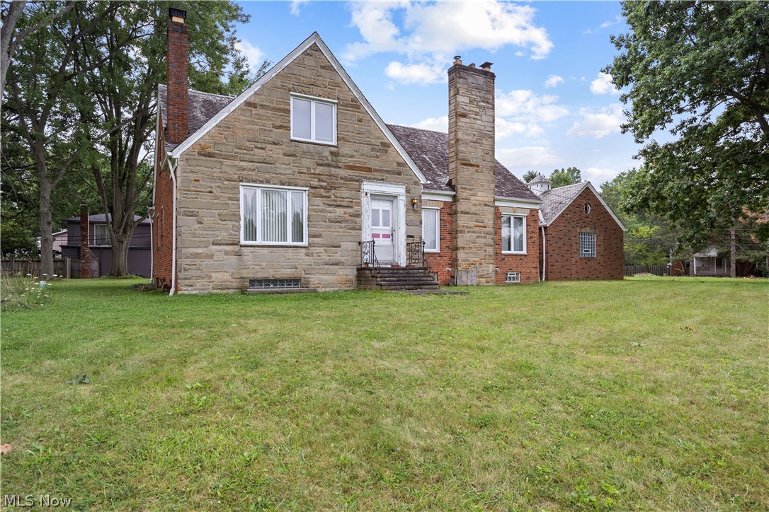 6515 Wedgewood Drive North Olmsted OH 44070