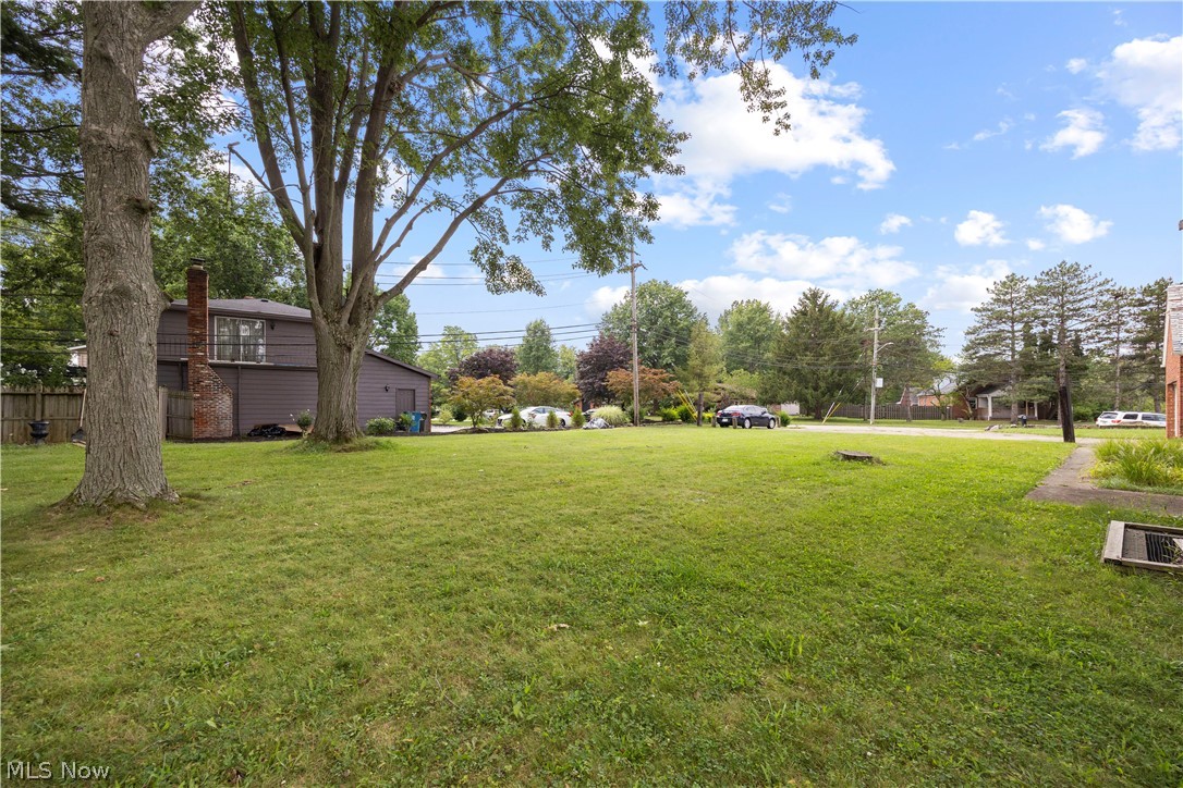 6515 Wedgewood Drive North Olmsted OH 44070