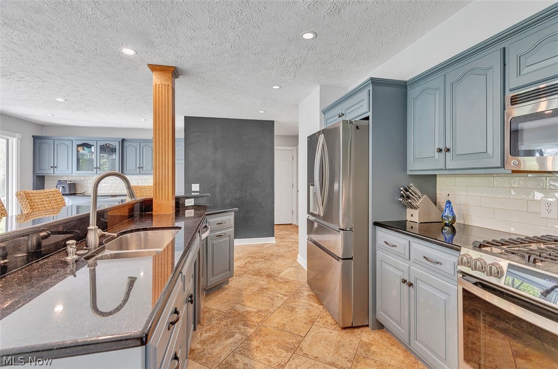 32290 Orchard Park Drive Avon Lake OH 44012