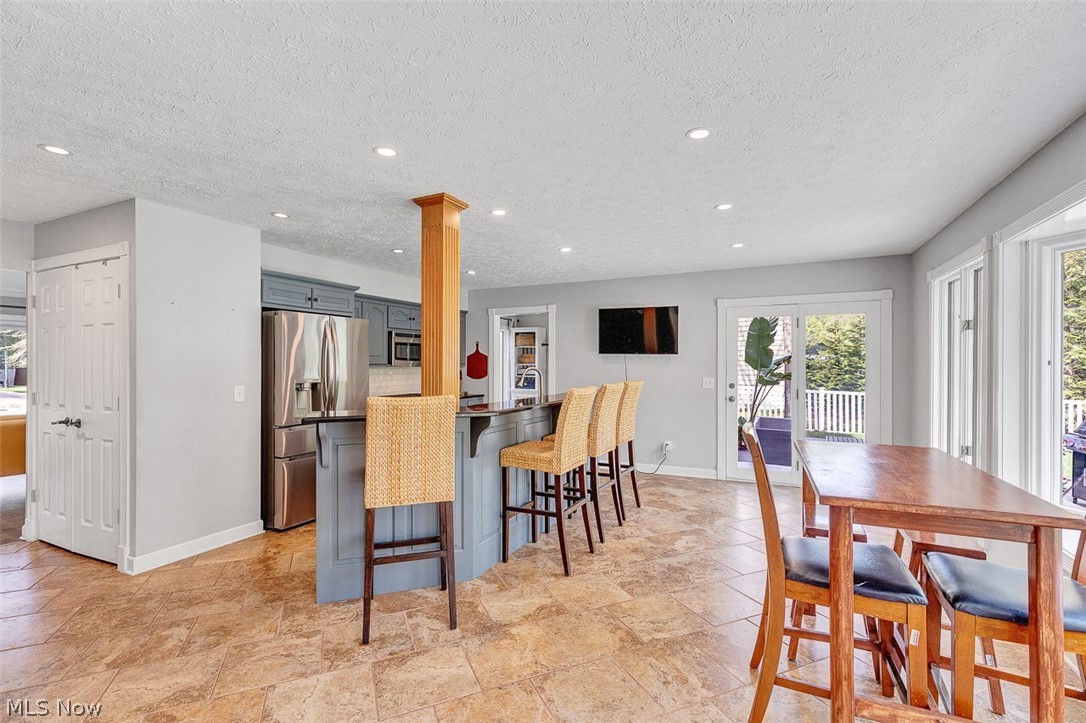 32290 Orchard Park Drive Avon Lake OH 44012