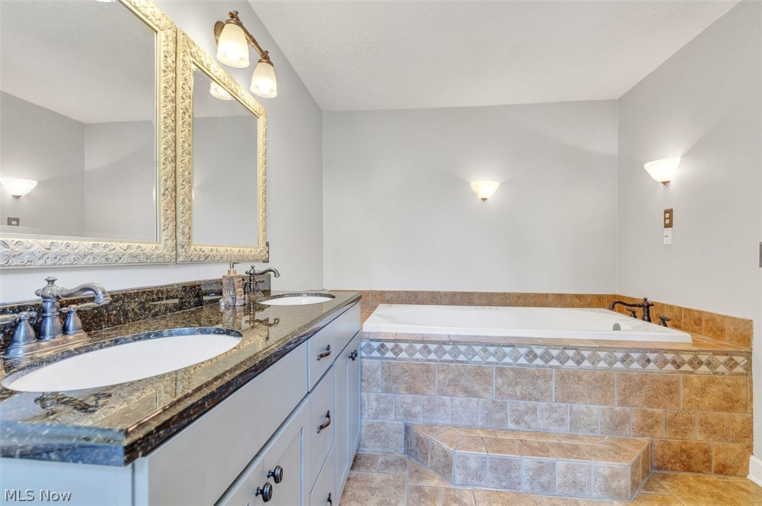 32290 Orchard Park Drive Avon Lake OH 44012