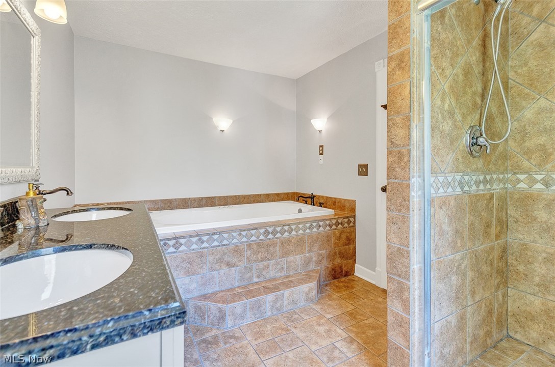 32290 Orchard Park Drive Avon Lake OH 44012