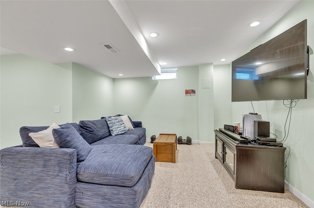 32290 Orchard Park Drive Avon Lake OH 44012