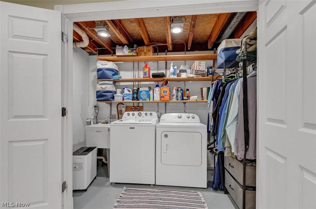 32290 Orchard Park Drive Avon Lake OH 44012