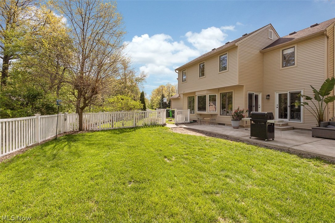 32290 Orchard Park Drive Avon Lake OH 44012