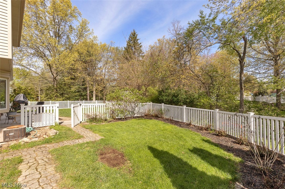 32290 Orchard Park Drive Avon Lake OH 44012