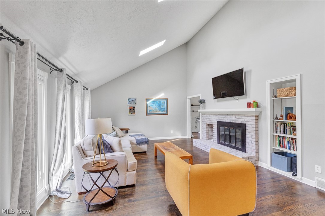 32290 Orchard Park Drive Avon Lake OH 44012