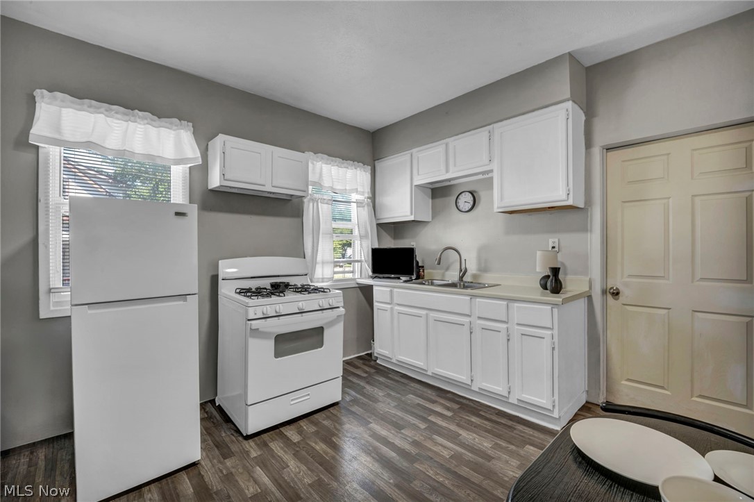 3502 Carlyle Avenue Cleveland OH 44109