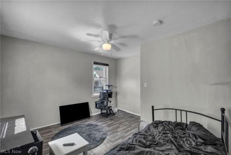 3502 Carlyle Avenue Cleveland OH 44109