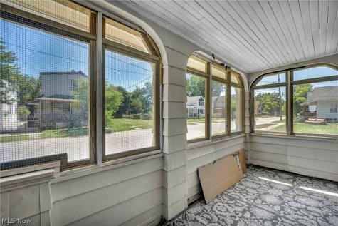 3502 Carlyle Avenue Cleveland OH 44109