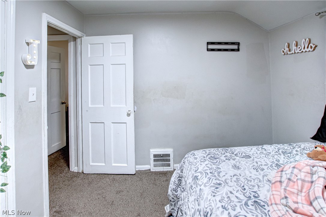 16114 Delrey Avenue Cleveland OH 44128