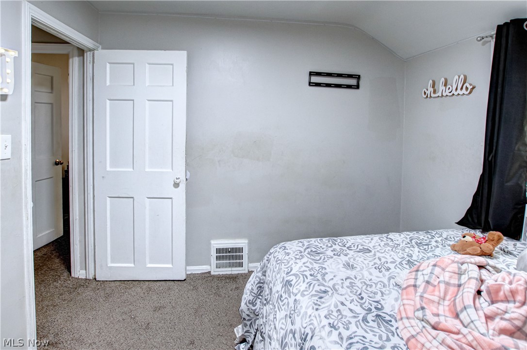 16114 Delrey Avenue Cleveland OH 44128