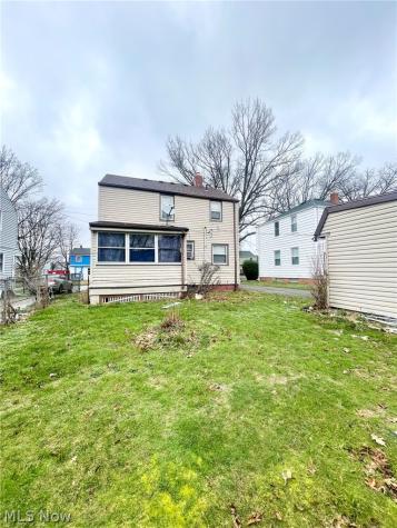 16114 Delrey Avenue Cleveland OH 44128