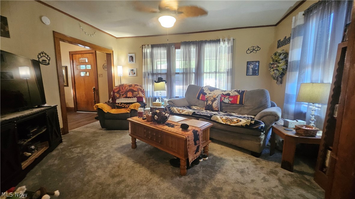 839 W Vine Street Martins Ferry OH 43935