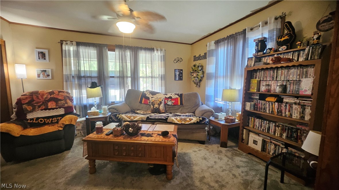 839 W Vine Street Martins Ferry OH 43935
