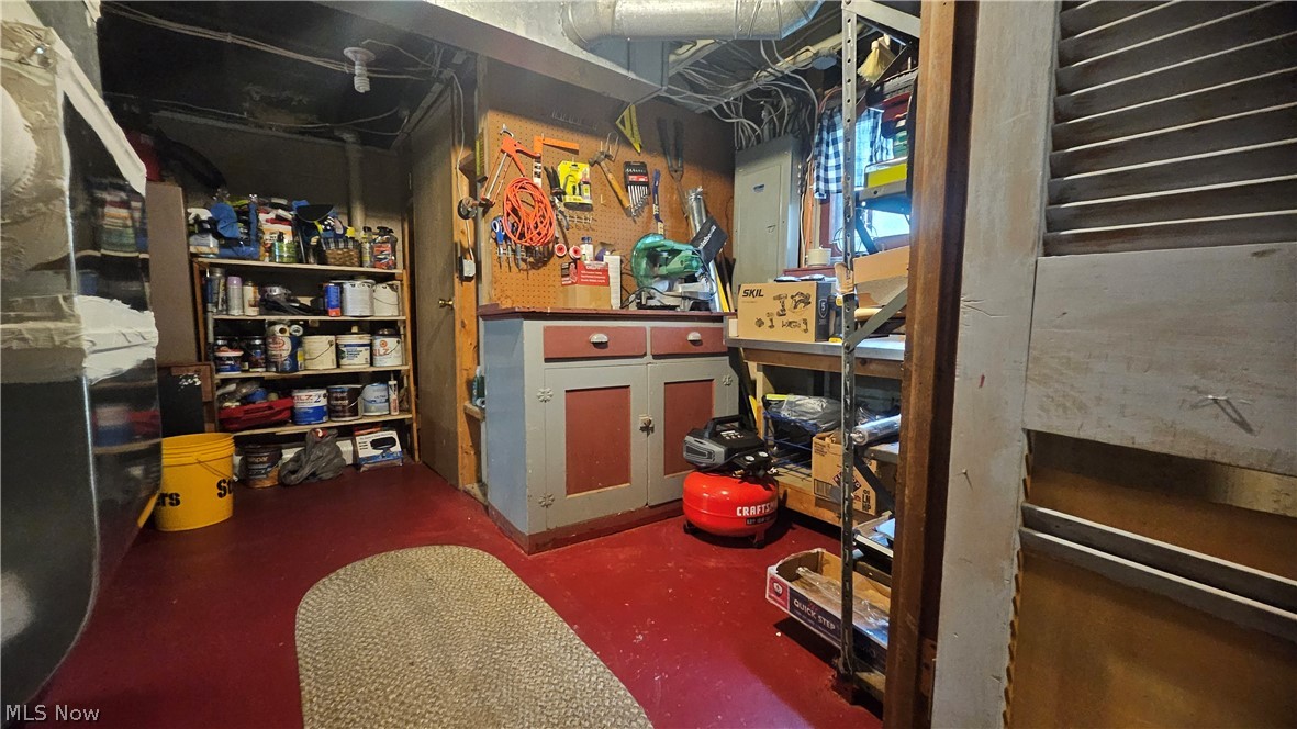 839 W Vine Street Martins Ferry OH 43935