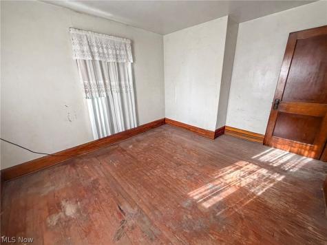 2233 Glenwood Avenue Youngstown OH 44511