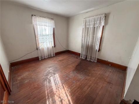 2233 Glenwood Avenue Youngstown OH 44511