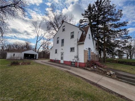 2233 Glenwood Avenue Youngstown OH 44511