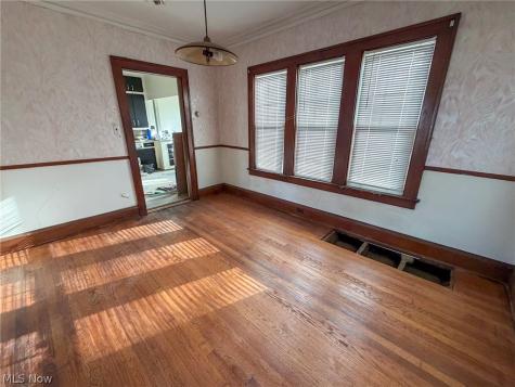 2233 Glenwood Avenue Youngstown OH 44511