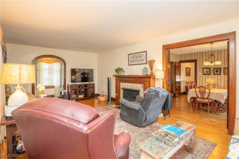 507 W Maple Street North Canton OH 44720