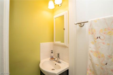 507 W Maple Street North Canton OH 44720